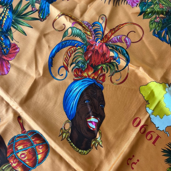 VINTAGE RARE MOSCHINO 1990 BRAZIL SILK SCARF - Picture 4 of 6